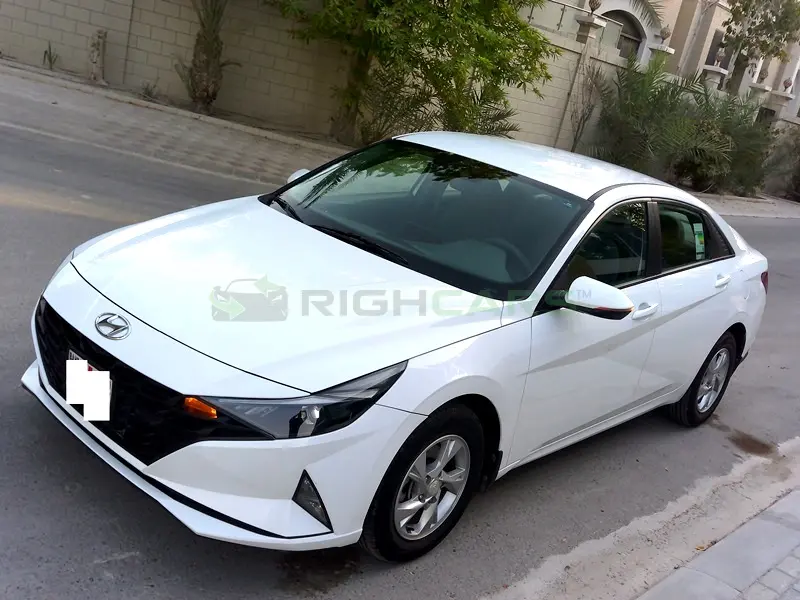  Hyundai Elantra 