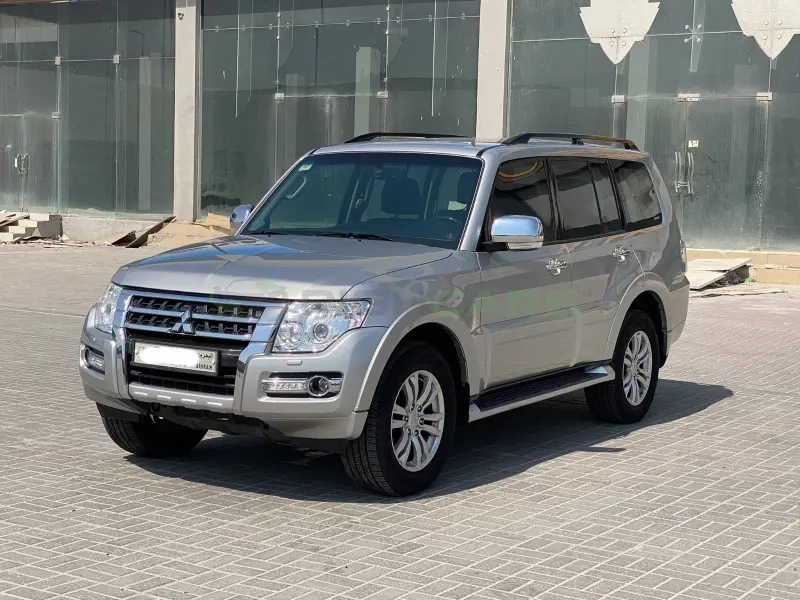  Mitsubishi Pajero 