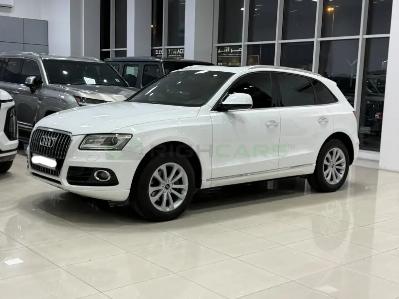 Audi Q8 