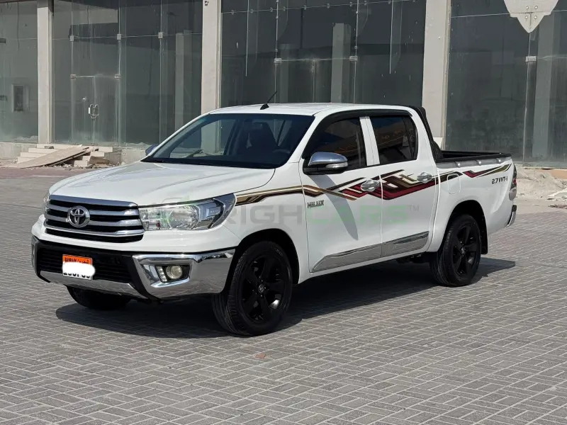  Toyota Hilux 