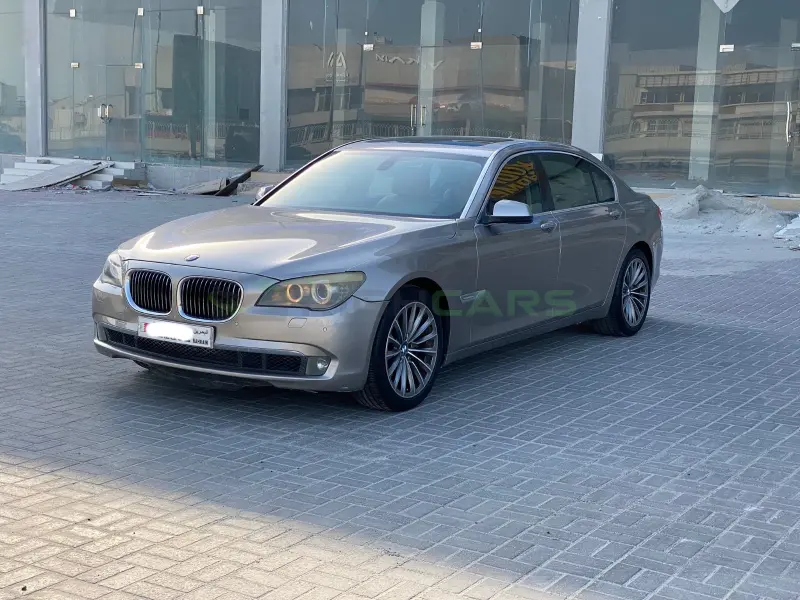  BMW 7 Series 