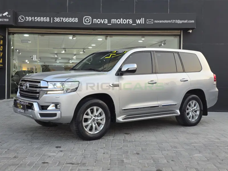  Toyota Land Cruiser 