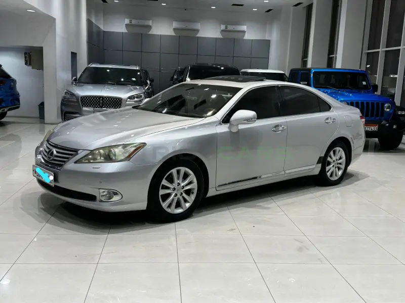 Lexus