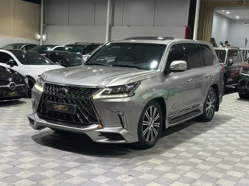  Lexus LX 