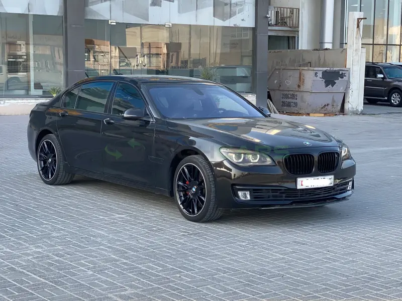  BMW 7 Series 