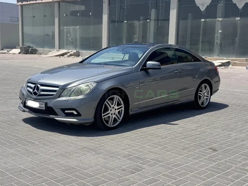  Mercedes-Benz E 