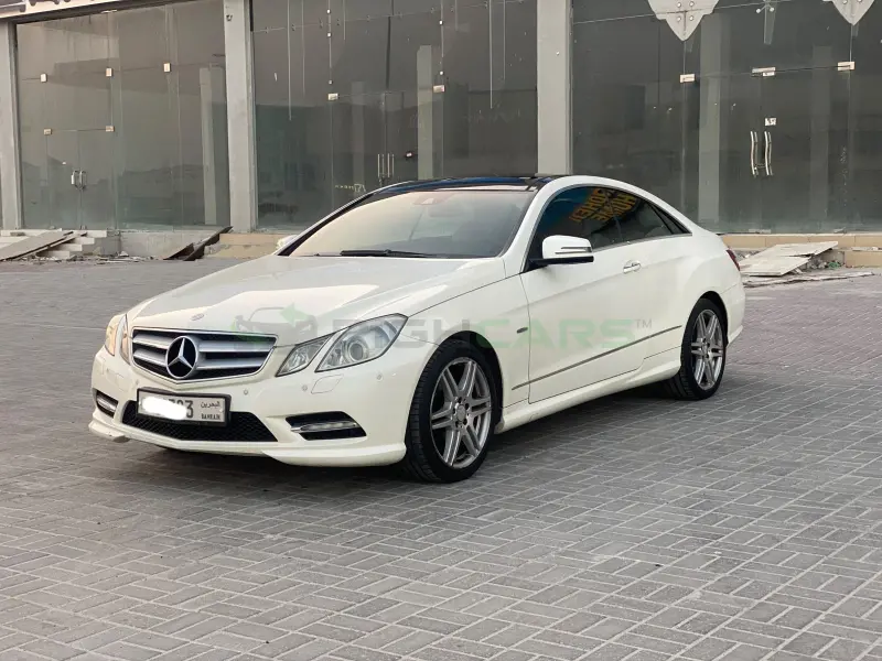  Mercedes-Benz E 